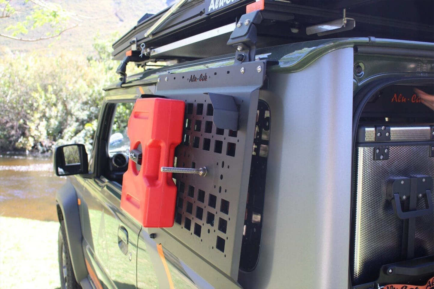 Jimny Jerry Cans