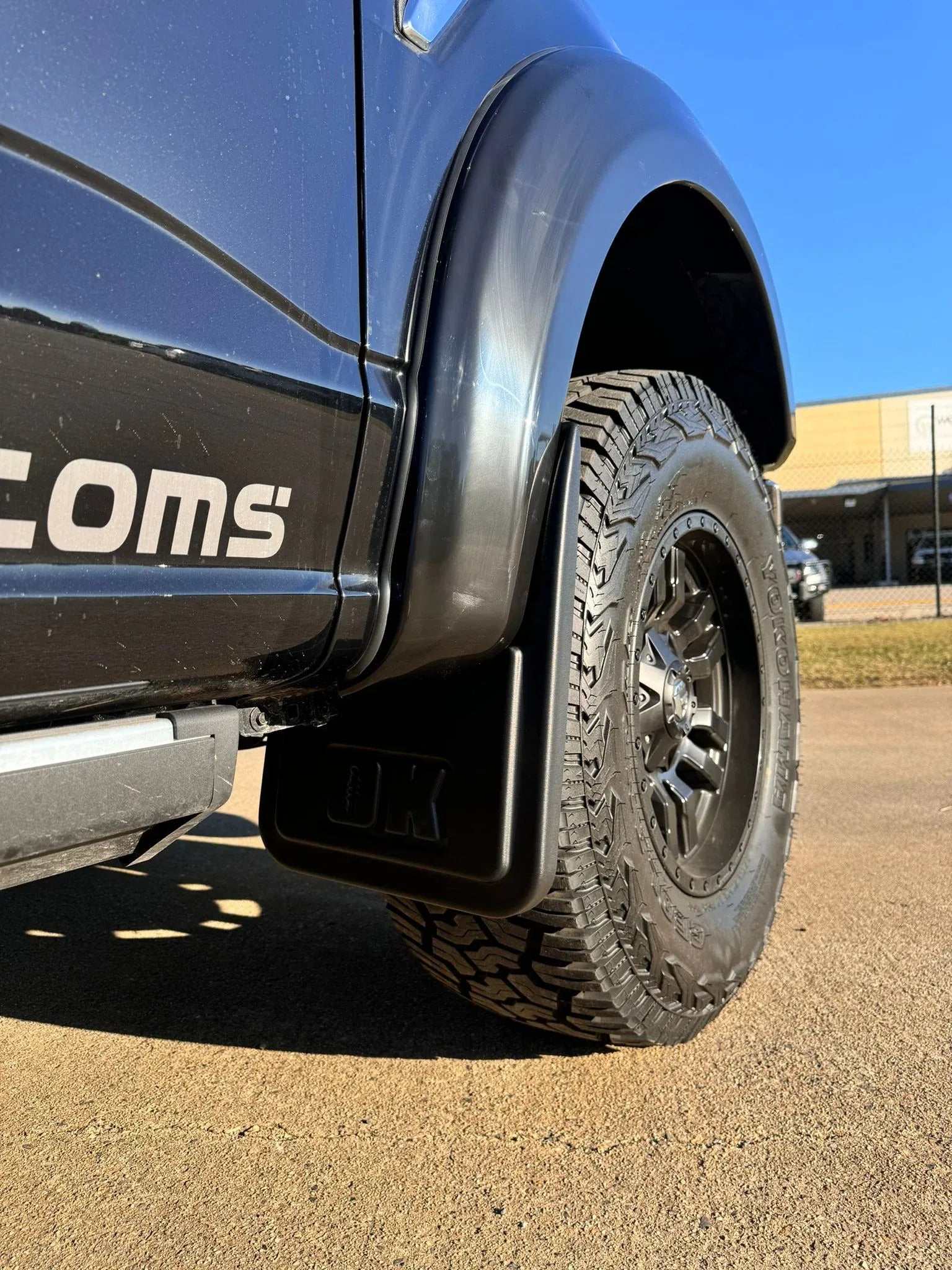 Fender Flares (Smooth) & Mudflaps, Front & Rear