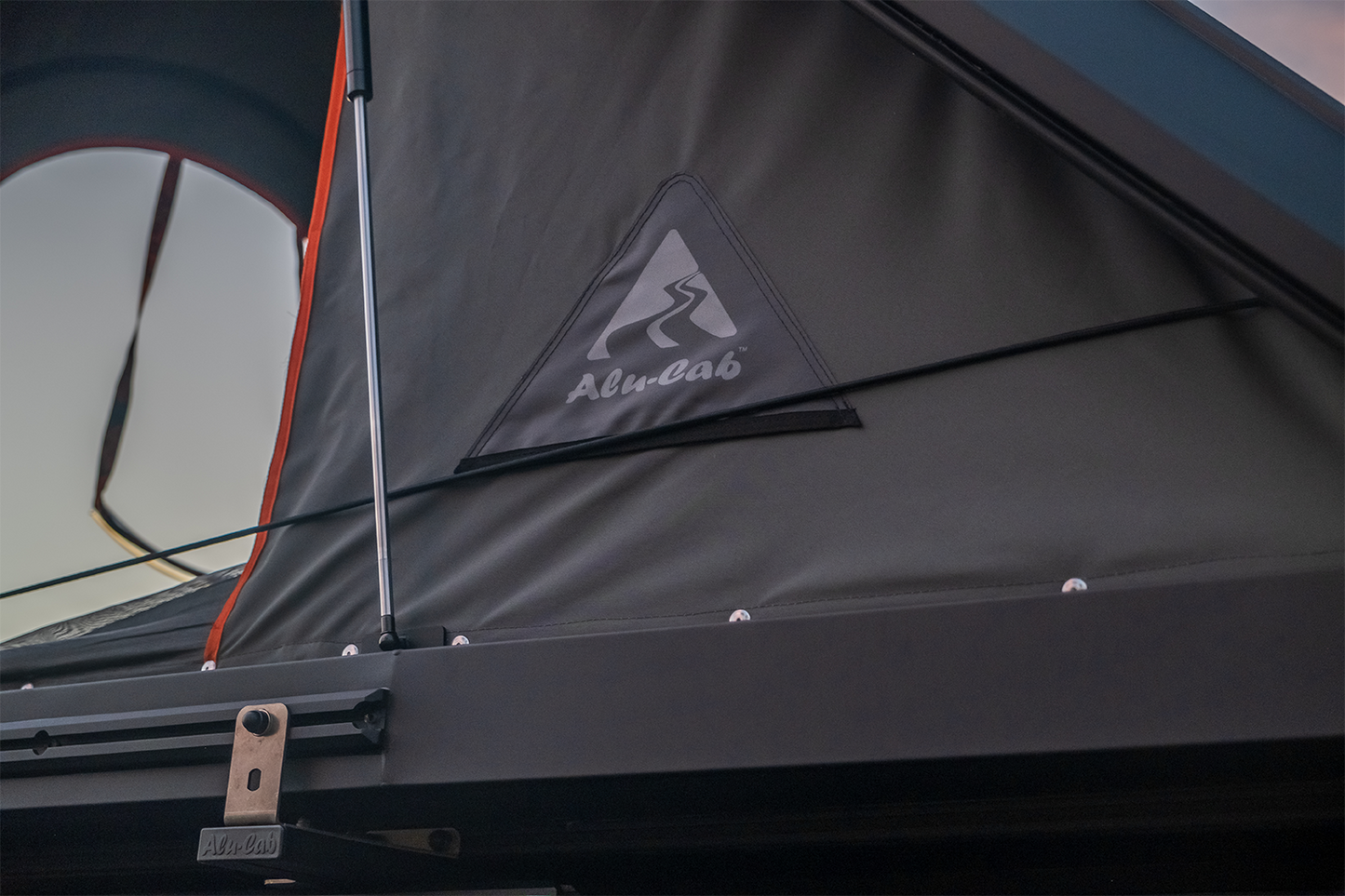 Gen 3-R Expedition Rooftop Tent