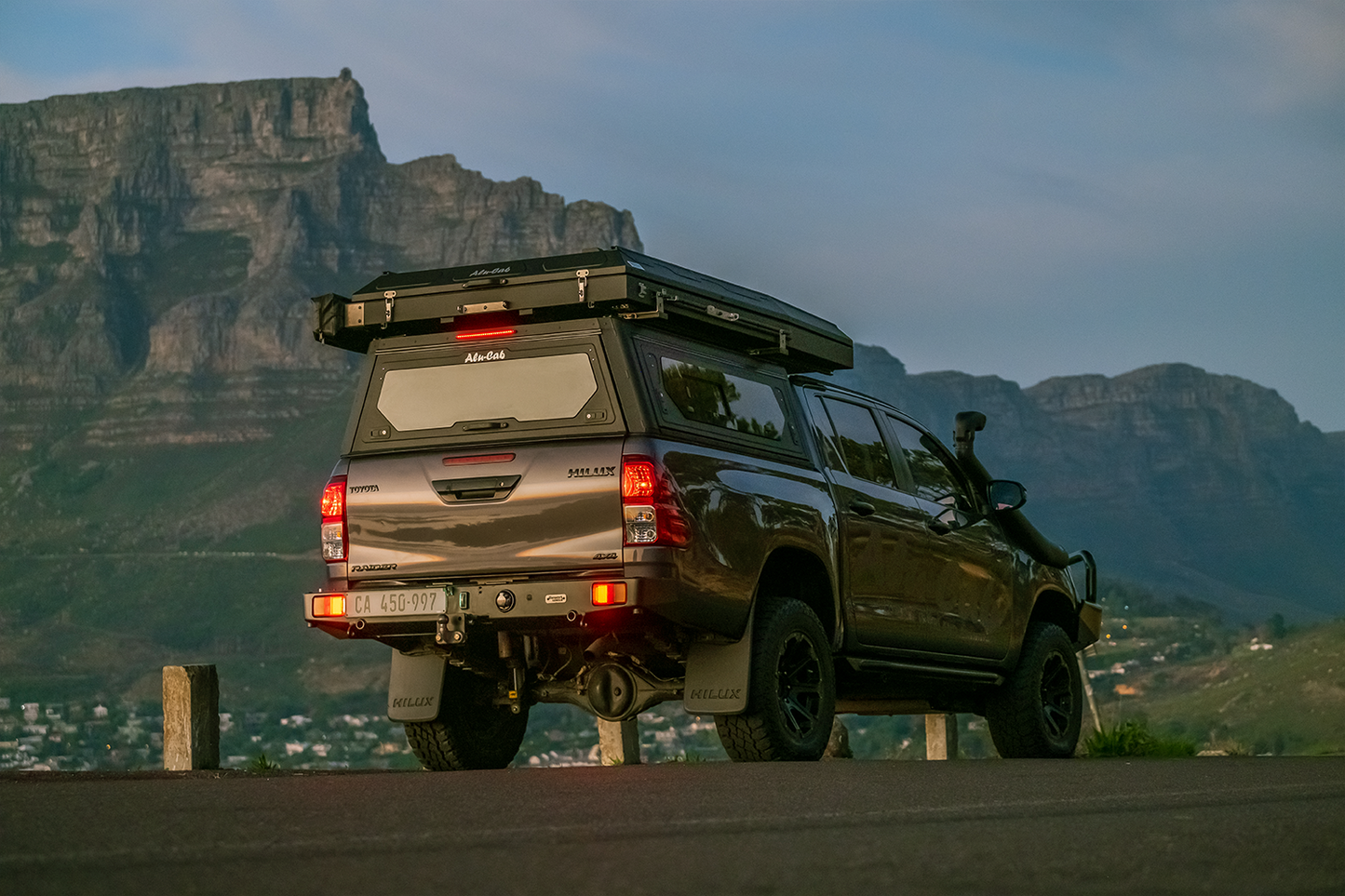 Hilux N80 Canopy 