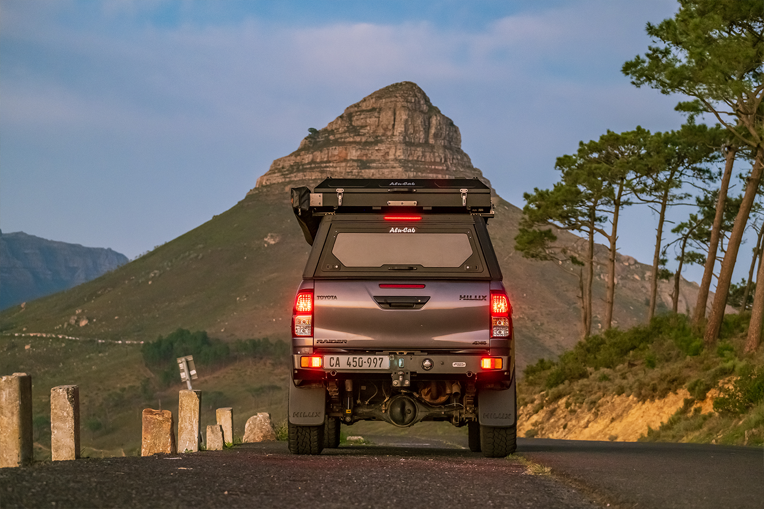 N80 Hilux Canopy 