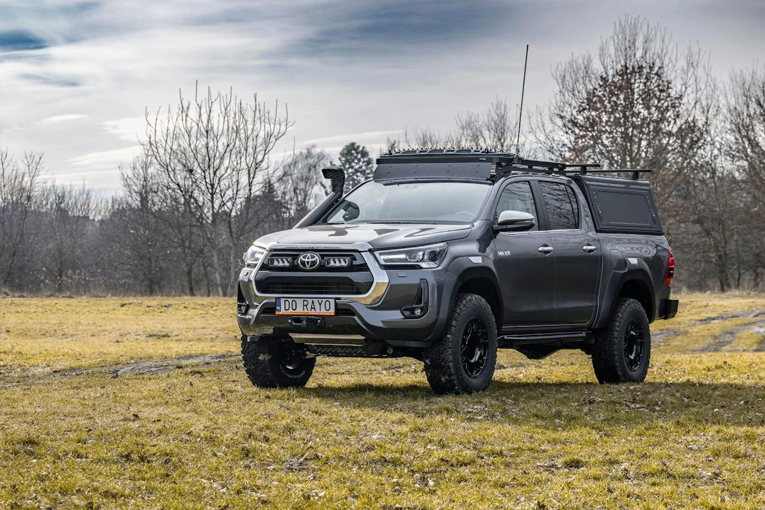 N80 Hilux Canopy 
