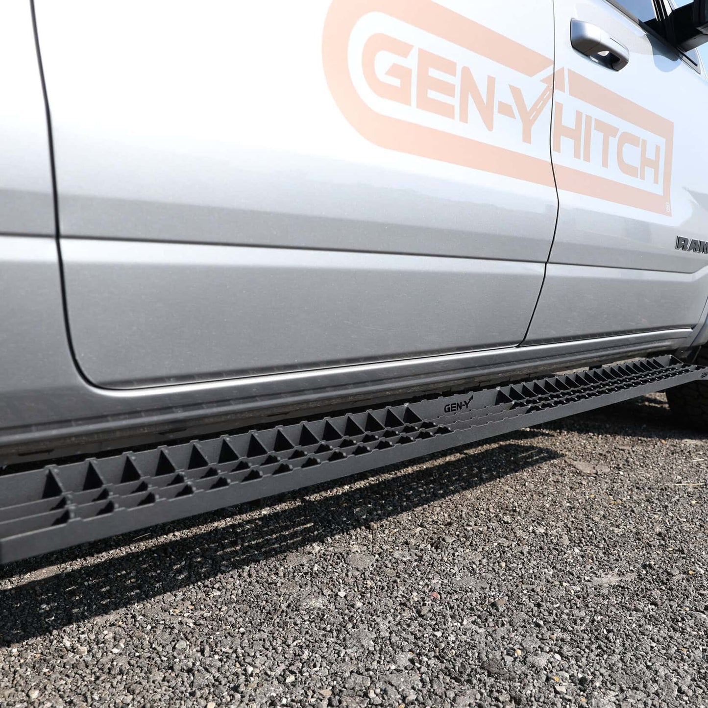 Side Steps - Heavy Duty for American Trucks