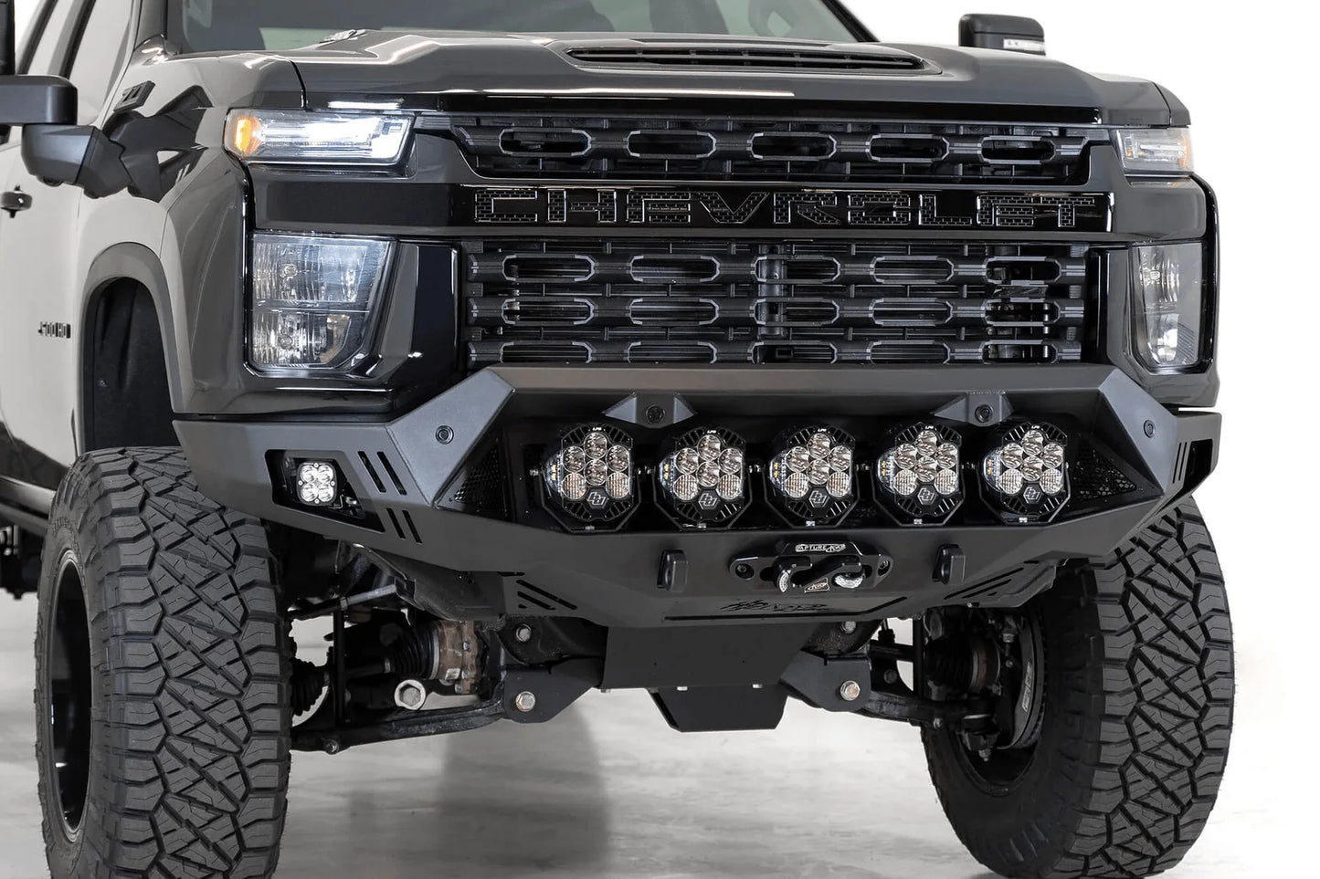 ADDICTIVE DESERT DESIGNS CHEVROLET SILVERADO 2500HD BOMBER BULL BAR 2020 - 2023